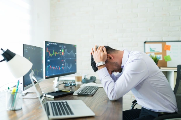 Young broker faced with emotional barriers.